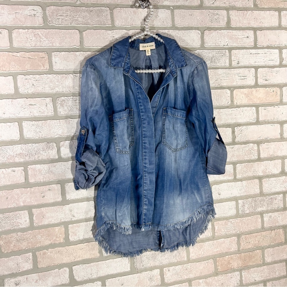 Anthropologie Cloth & Stone Chambray Raw Hem Button Front Shirt Size XS - Picture 5 of 12
